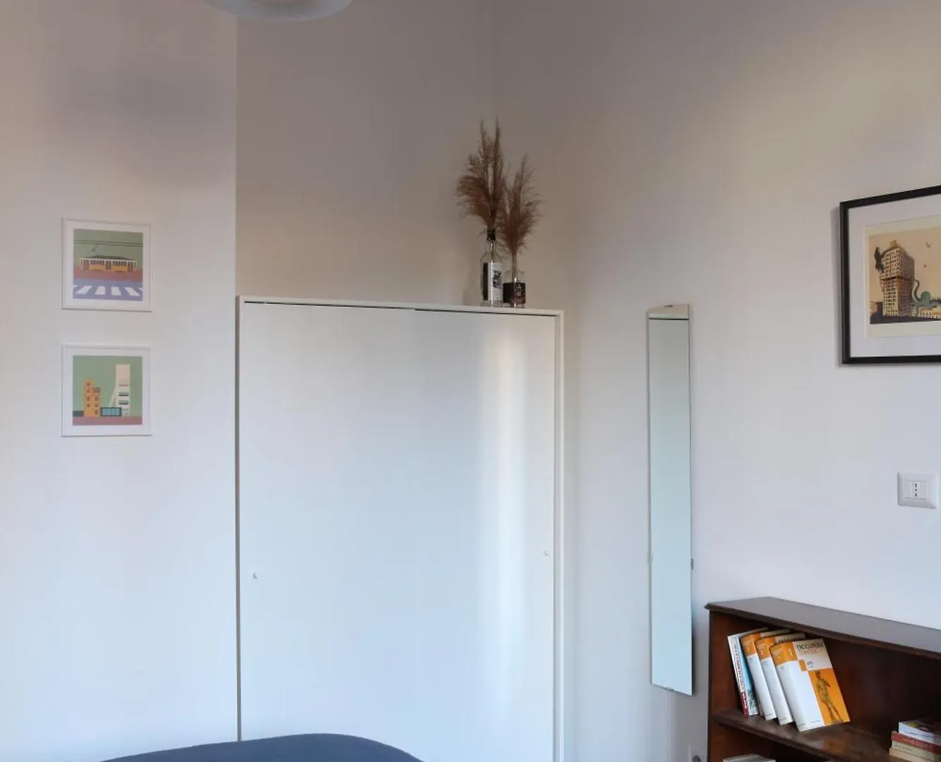 Modern Apartment Close To Metro ميلان
